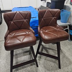 2 Swivel Bar Stools 