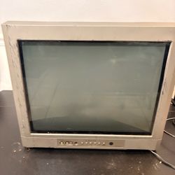 Emerson 20" EWF2004A Video Stereo 2004 CRT TV no Remote