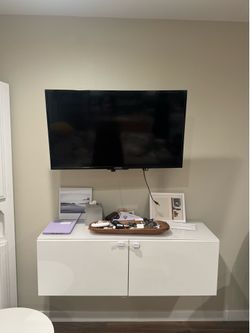40” TV