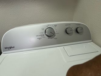 Gently used washer and dryer set