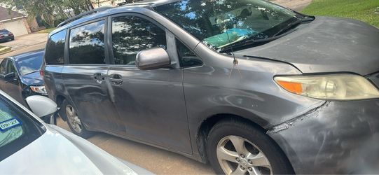 2014 Toyota Sienna