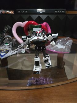 Transformers Masterpiece MP-04 Autobot Prowl Toy Toys-R-Us Exclusive