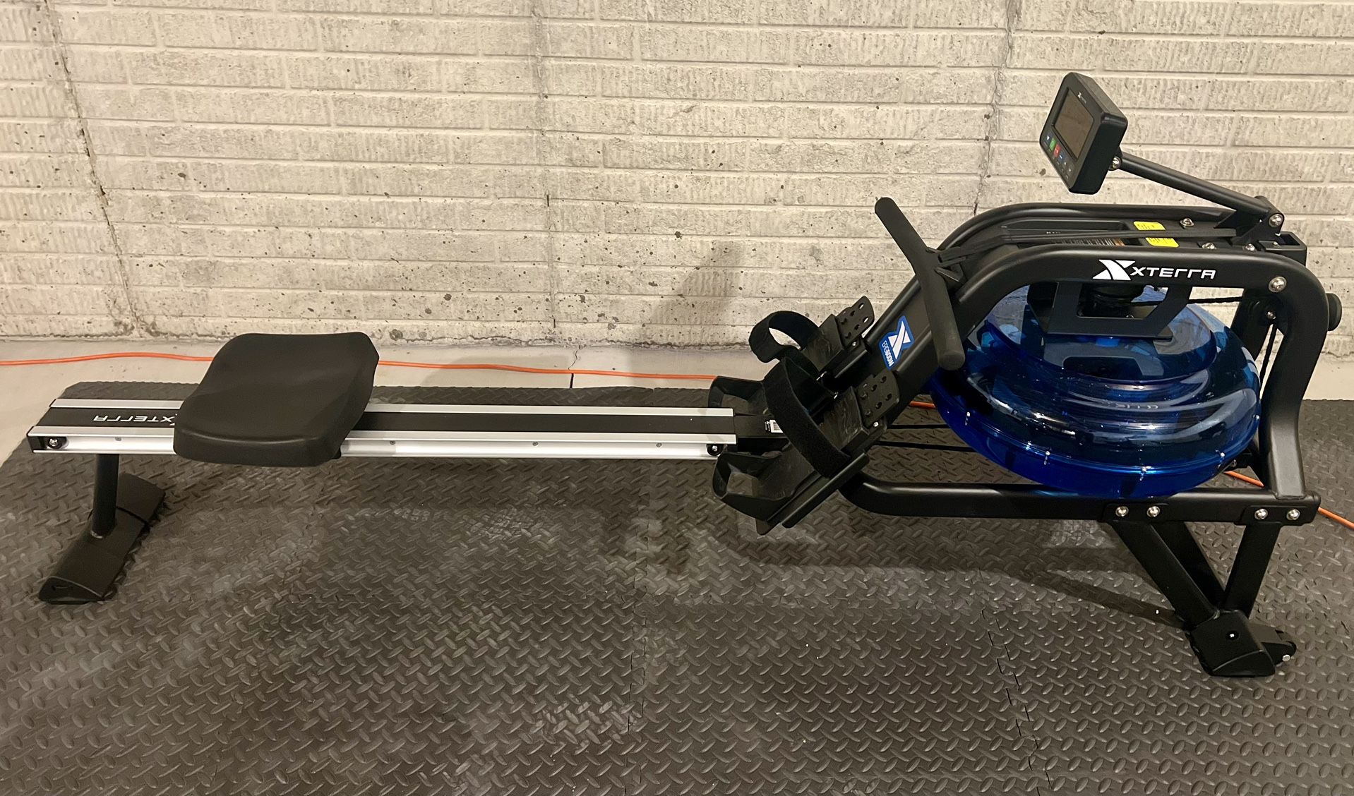 Xterra Fitness ERG600W Water Rowing Machine