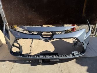 2020 2021 Toyota Corolla LE Front Bumper OEM