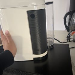 Nepresso - Vertuo Plus 