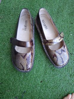 Allegra Leather Python Print Maryjane Shoes Sz 8.5
