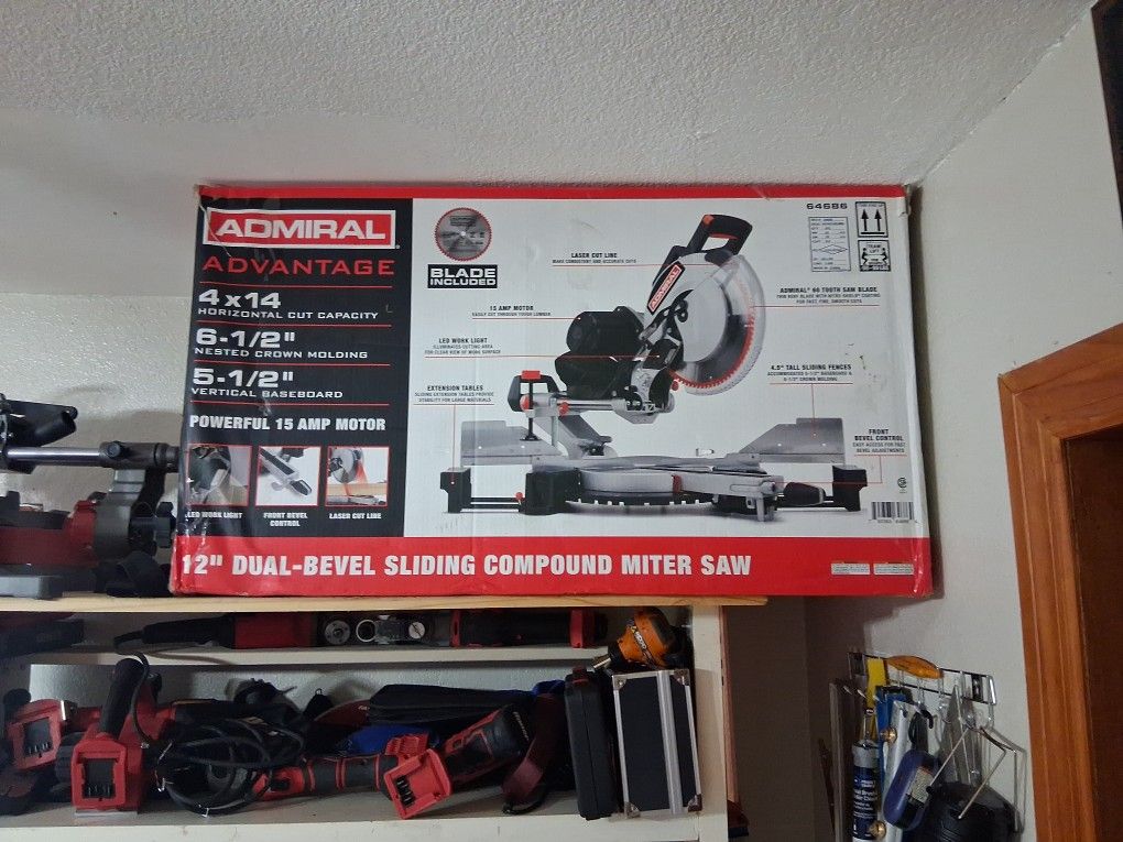 12 Dual Bevel Sluding Comp. Miter Saw
