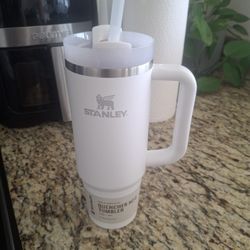 New White Stanley Tumbler 