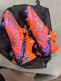 Puma ultimate future soccer cleats size 8.5