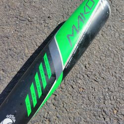 Easton Mako Baseball Bat