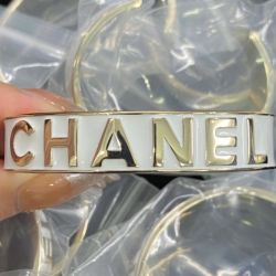 New Bracelet Really Good Quality Comes With Bag 