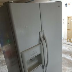 Kenmore Side By Side Refrigerator Freezer 