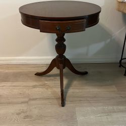Duncan Phyfe Style End Table