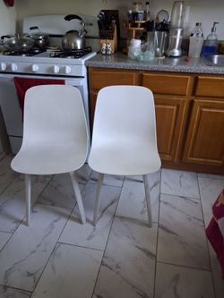 Set of chairs out door or indoors
