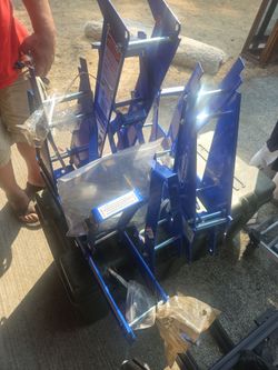 250lb Werner pump jack