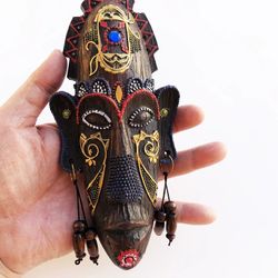 African style pendants South Africa Kenya creative mask pendants hand-painted resin crafts decorative ornaments