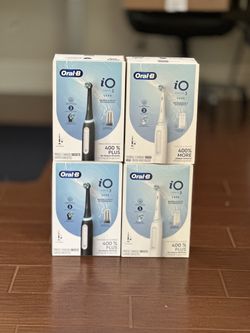 *BRAND NEW* Oral-B iO Electric Toothbrush with Brush Head, Rechargeable - NEVER used 