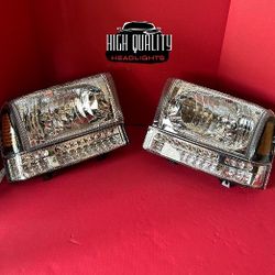 Ford F250. 1999. 2004 Headlight.