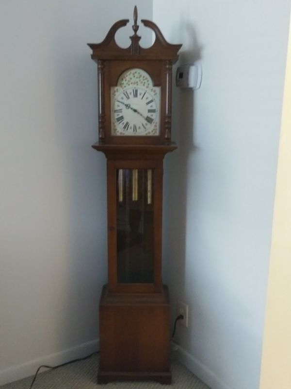Download Grandfather clock for Sale in Pompano Beach, FL - OfferUp