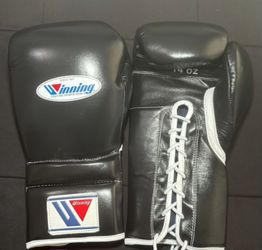 14 Ounces Laced Up  Winning Boxing Gloves 