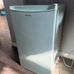 Upstream teal mini fridge 3.2cubic feet