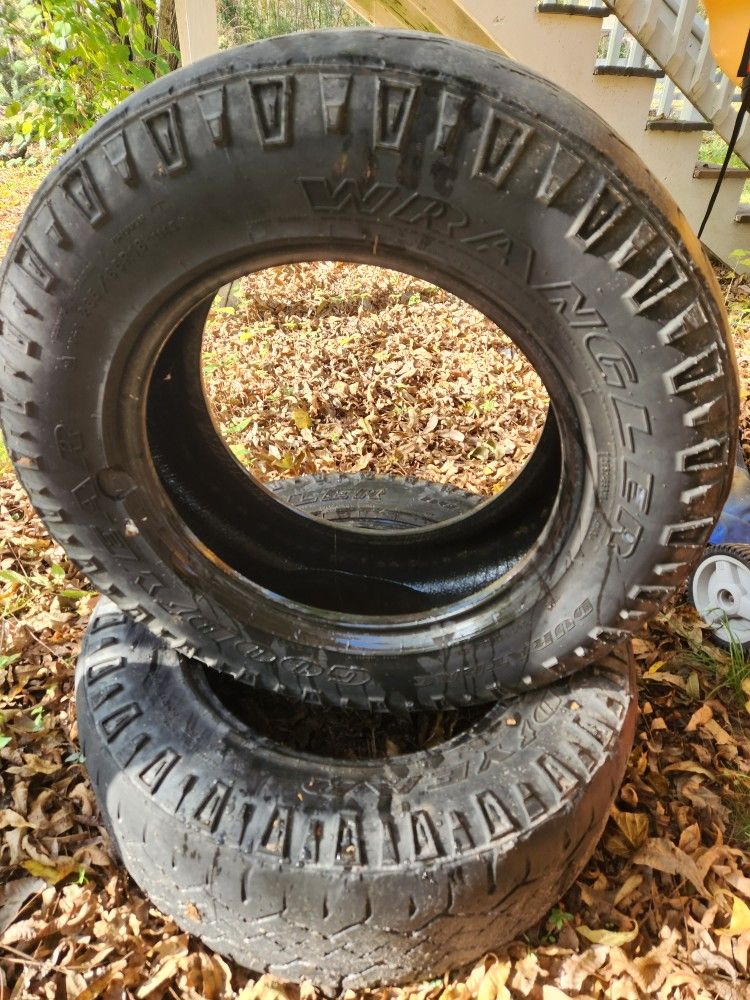 Set Of 2 Bald Goodyear Wrangler 265/65r18