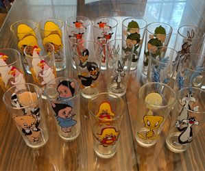 1973 Looney Tunes glasses from Taco Bell