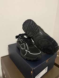 Dior B30