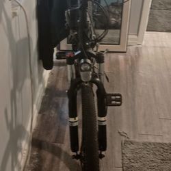 Black E-bike 
