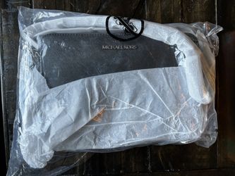 Michael Kors Jet Set Large Saffiano Leather Crossbody Bag, black , brand new 