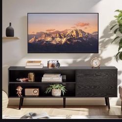58 Vintage TV stand, which can hold a TV under 70 inches, can also be used as a storage locker