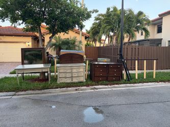 Free twin bedrooms and furniture