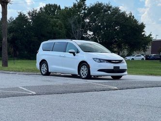 2021 Chrysler Voyager