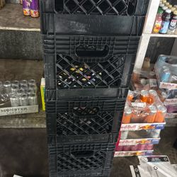 16QT Heavy Duty Plastic Milk Carton, Black, with Built-in Handle