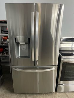 LG Stainless Refrigerator ‼️60 Day Warranty‼️
