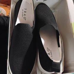 TRAQ By Alegria Woman's Walking Shoes 