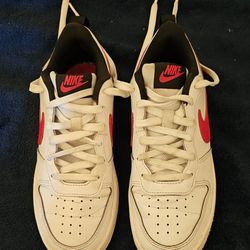 Size 4 Youth Nike Sneakers