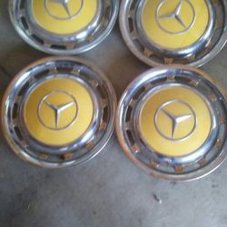 Mercedes-Benz hup caps