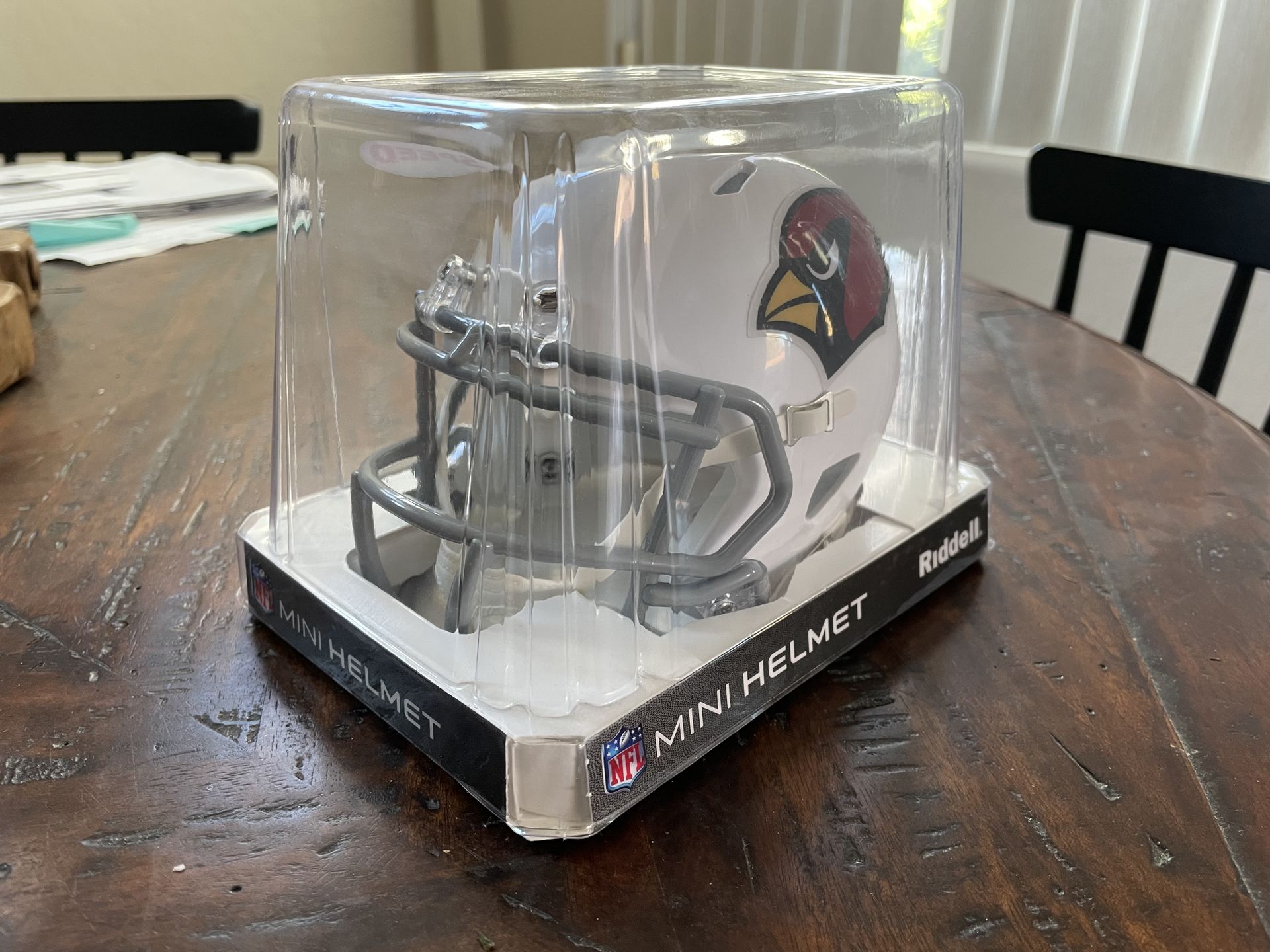 Cardinals Riddel mini helmet