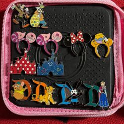 Disney Pins 