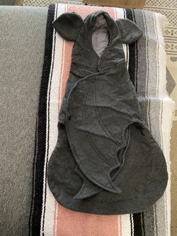 Bat swaddle