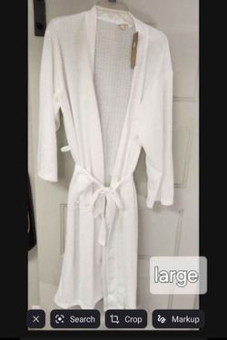 White Waffle Knit Robe Large NWT