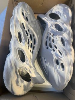 Yeezy Foam Runners Mxt Moon
