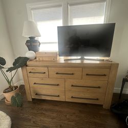 American Signature Dresser and King Bed