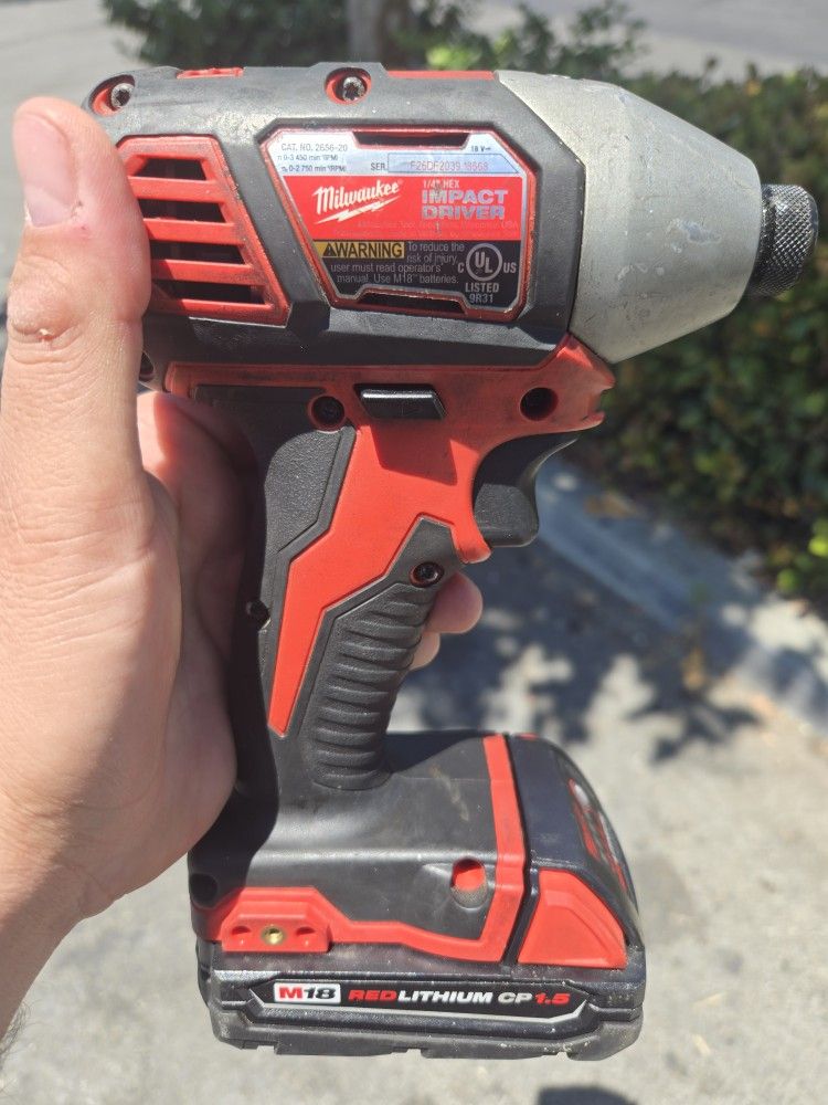 Milwaukee Impact Gun M18
