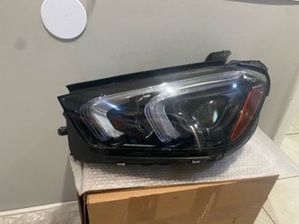2020-2022 Mercedes Benz GLE left headlight