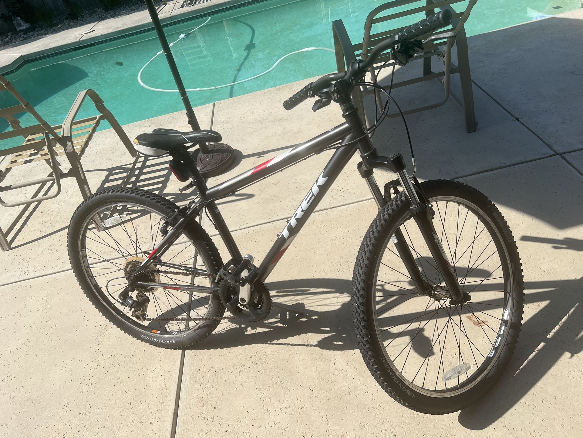 16” Trek 820 Mountain Bike