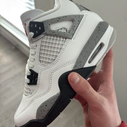 Jordan 4 White Cement