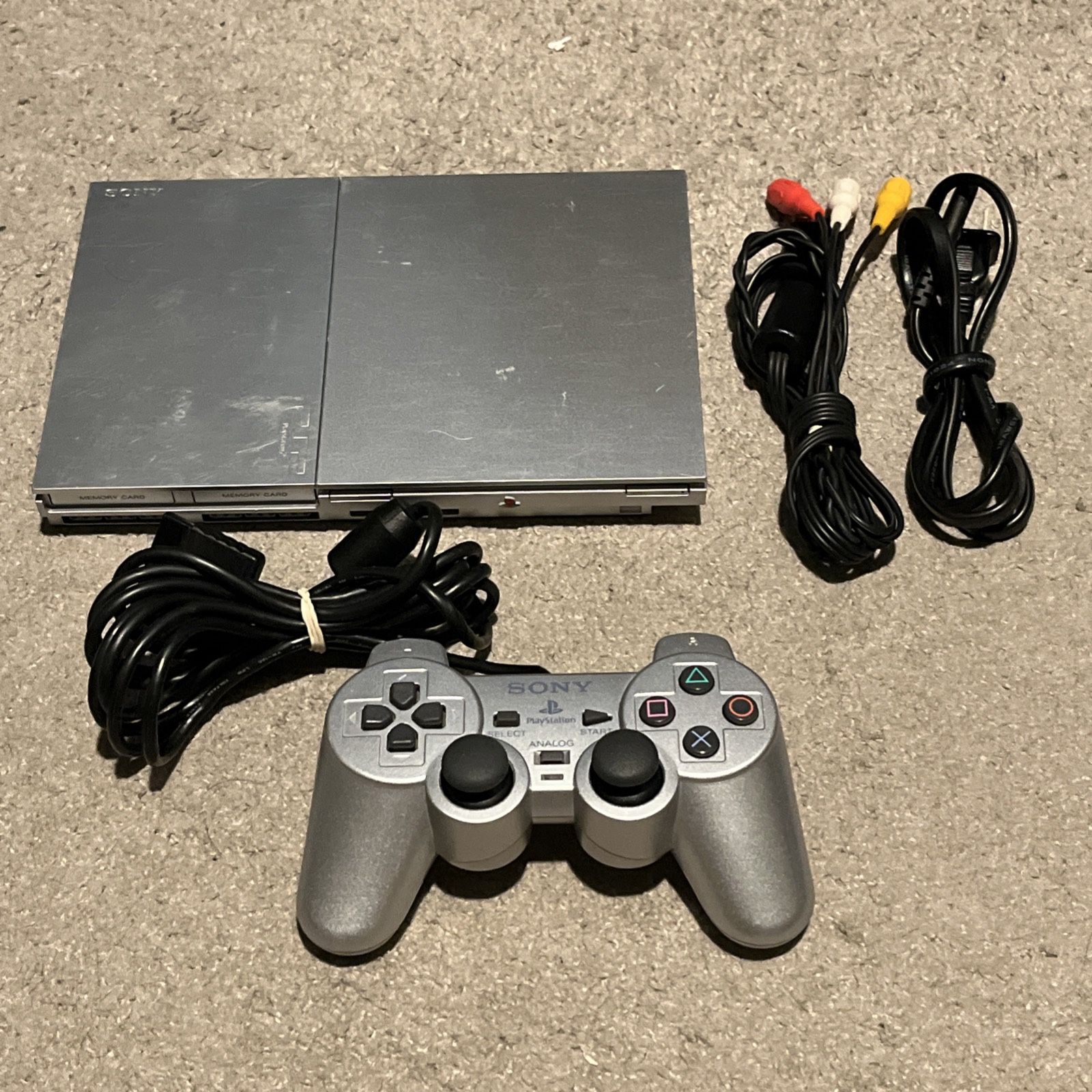 Sony PS2 PlayStation 2 Slim SCPH-90001 Silver Console w/ Controller Cords Tested