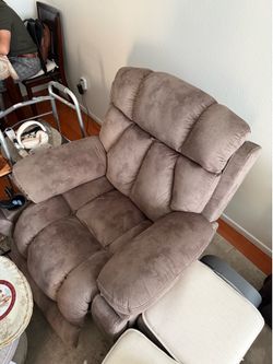 Recliner chair electric